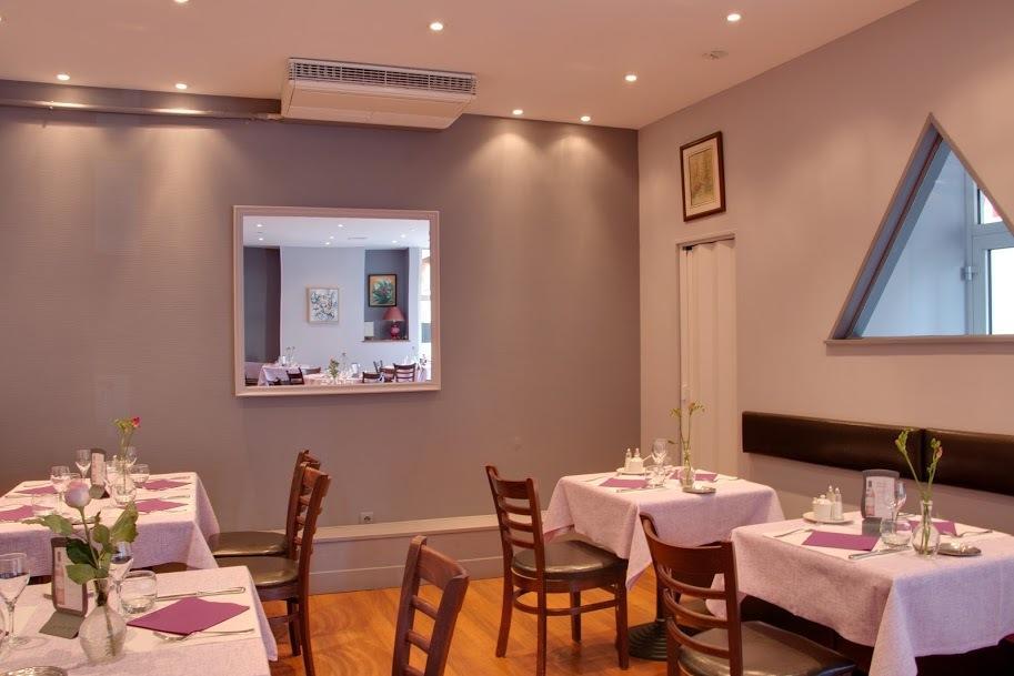 Hotel Restaurant L'Amandois Saint-Amand-Mont-Rond Esterno foto